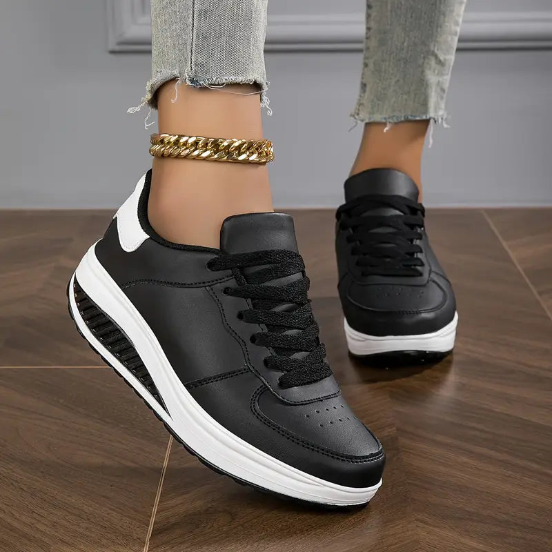 ZAPATILLAS CON CORDONES CHLOE