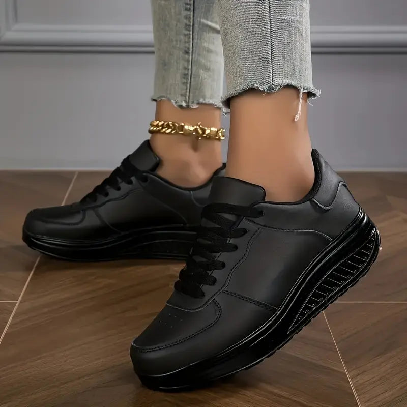 ZAPATILLAS CON CORDONES CHLOE