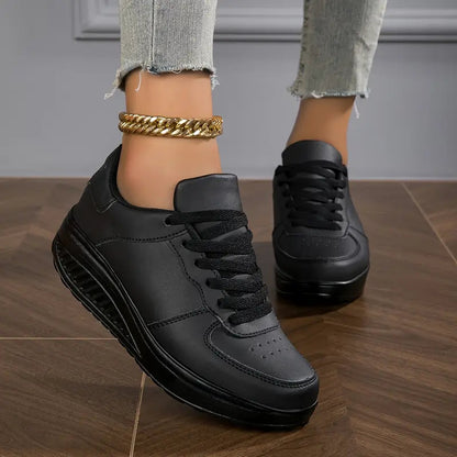 ZAPATILLAS CON CORDONES CHLOE