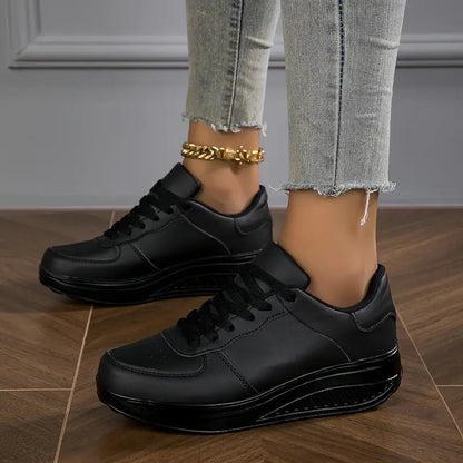 ZAPATILLAS CON CORDONES CHLOE